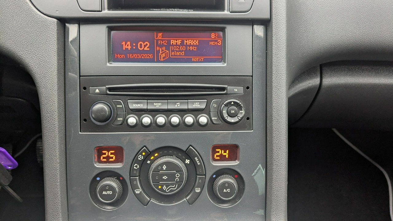 Peugeot 5008 - Zdjęcie 24