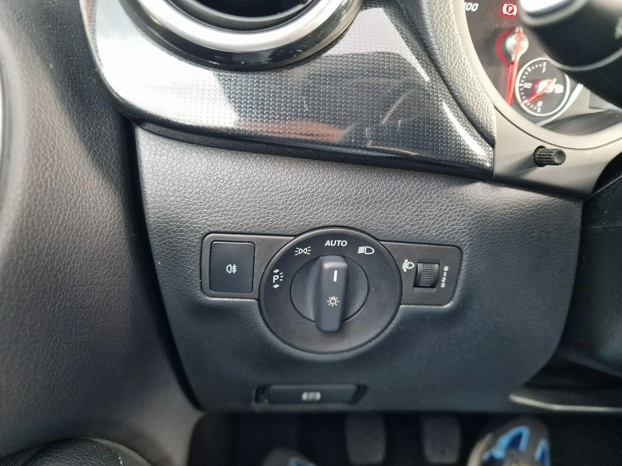 Mercedes B 180 - Zdjęcie 33