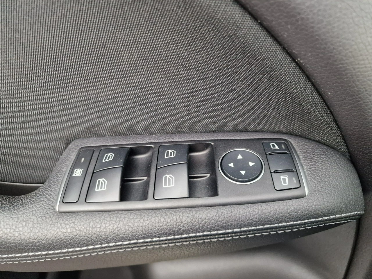 Mercedes B 180 - Zdjęcie 34