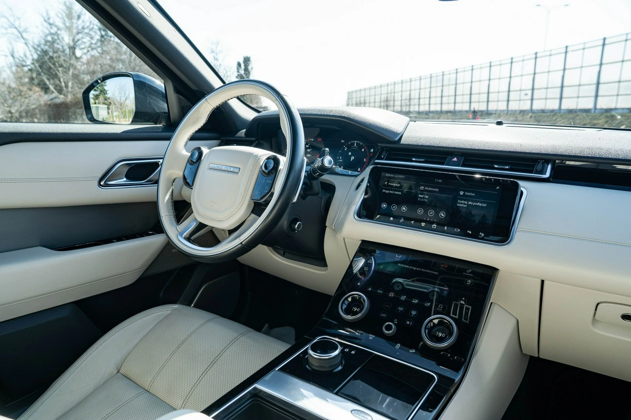 Land Rover Range Rover Velar - Zdjęcie 16