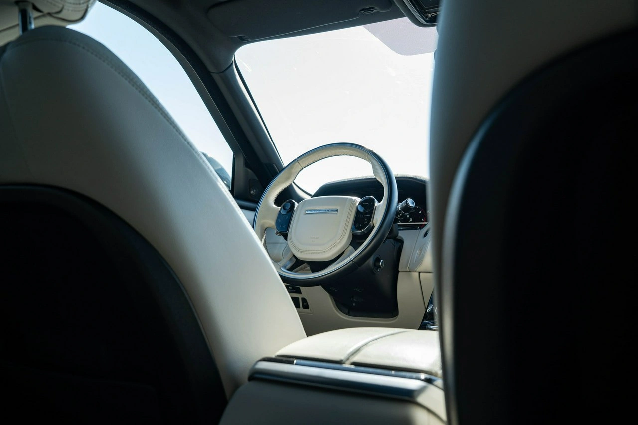 Land Rover Range Rover Velar - Zdjęcie 18