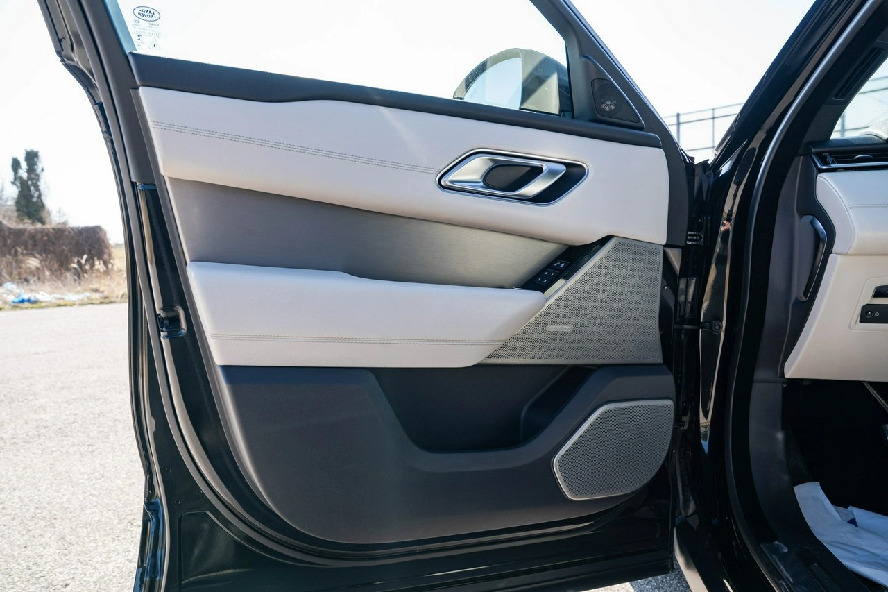 Land Rover Range Rover Velar - Zdjęcie 22