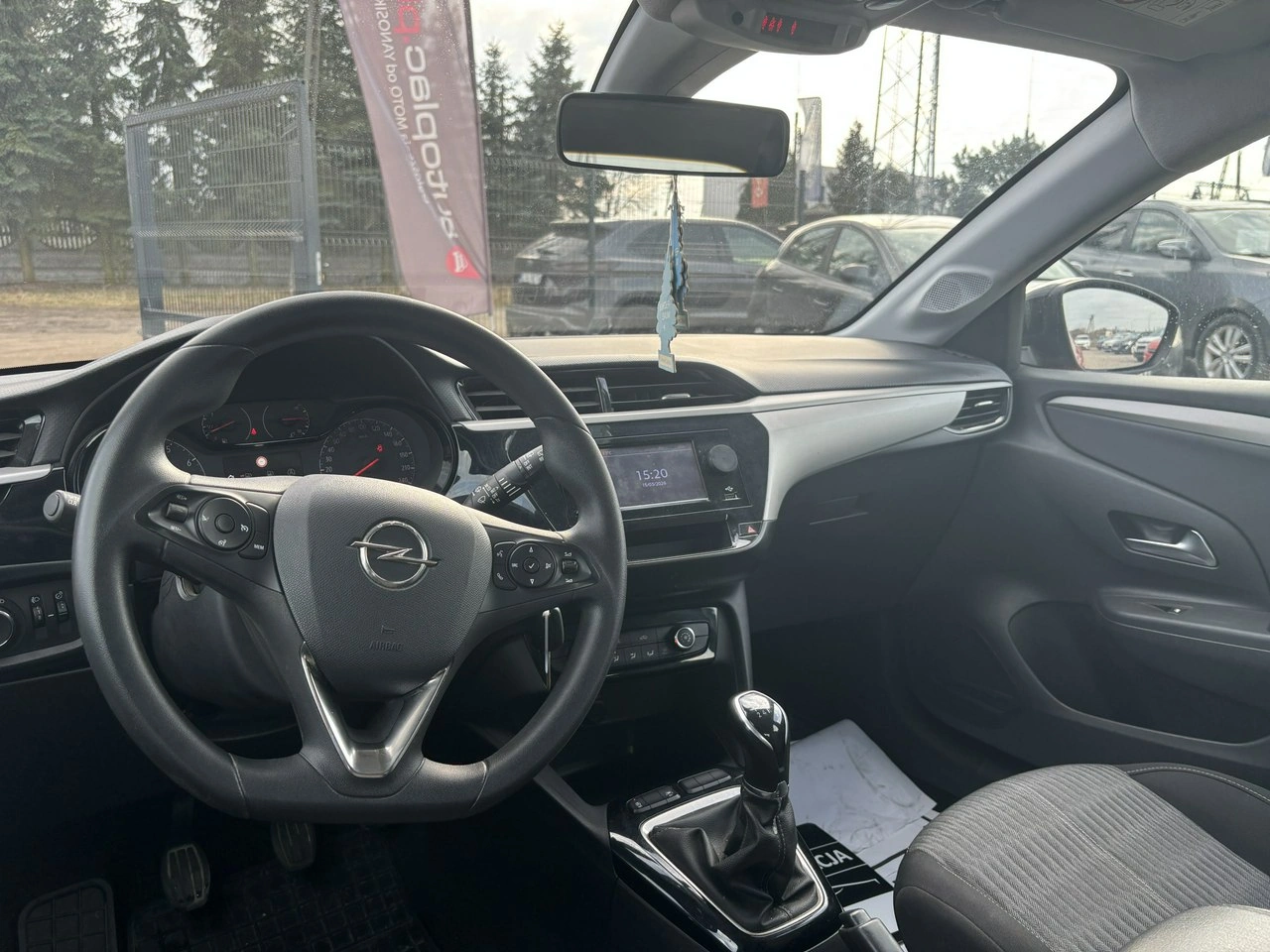 Opel Corsa - Zdjęcie 17