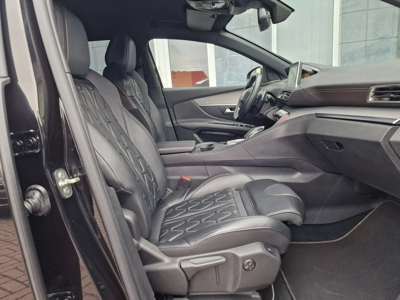 Peugeot 3008 - Zdjęcie 23