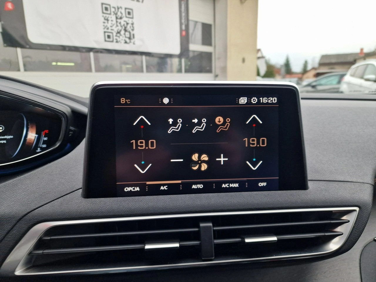 Peugeot 3008 - Zdjęcie 28