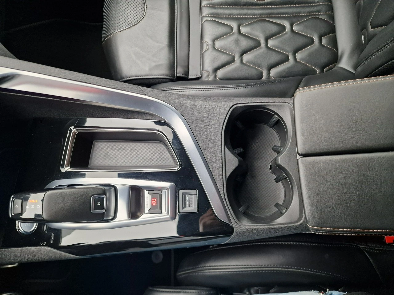 Peugeot 3008 - Zdjęcie 33