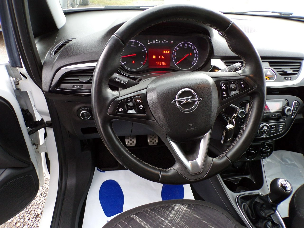 Opel Corsa - Zdjęcie 17