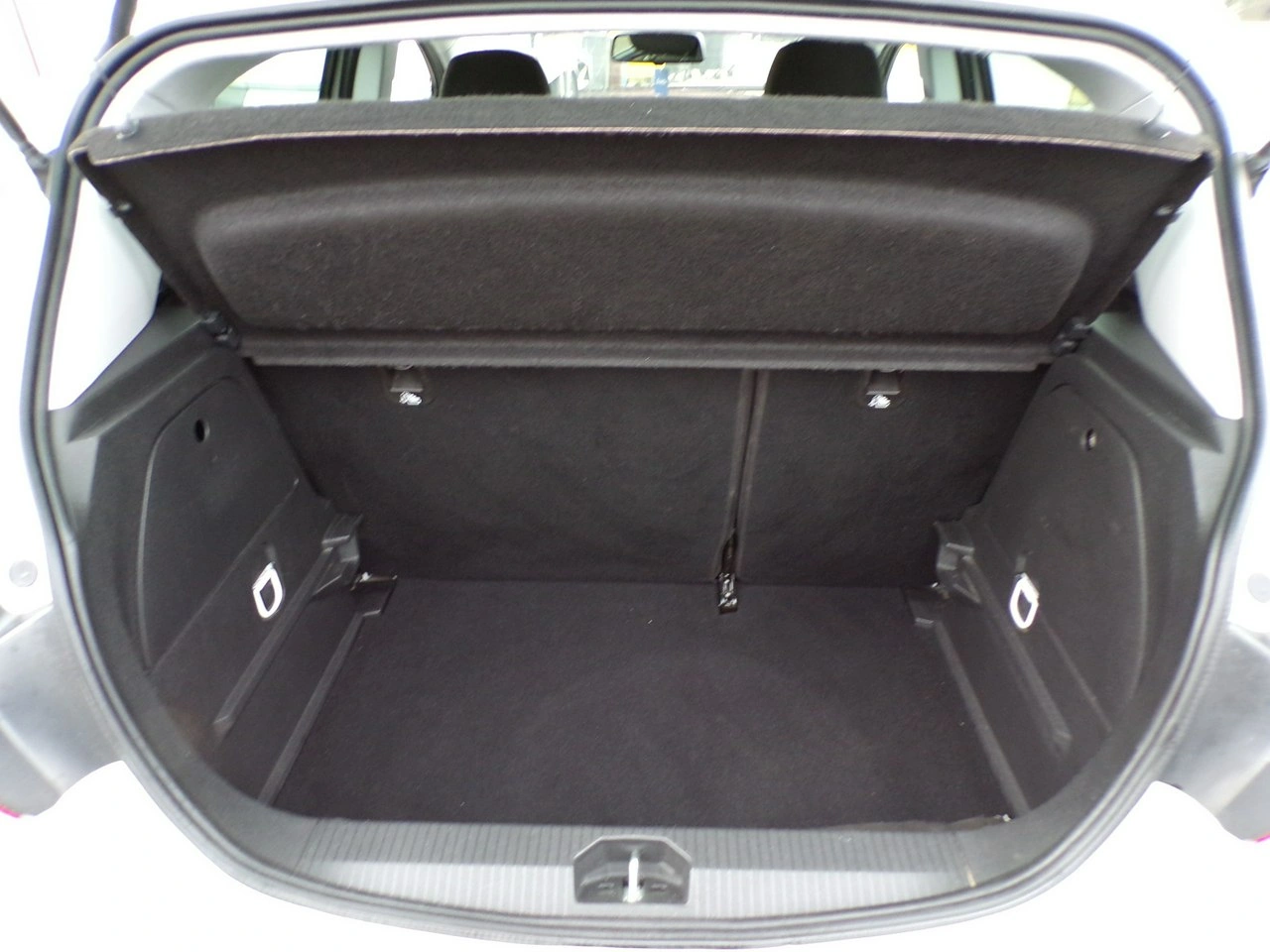 Opel Corsa - Zdjęcie 24