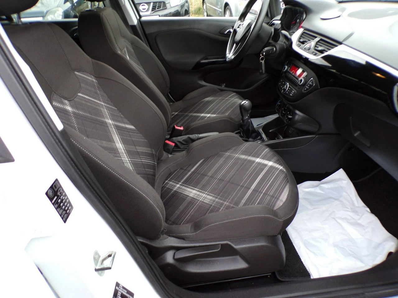 Opel Corsa - Zdjęcie 26