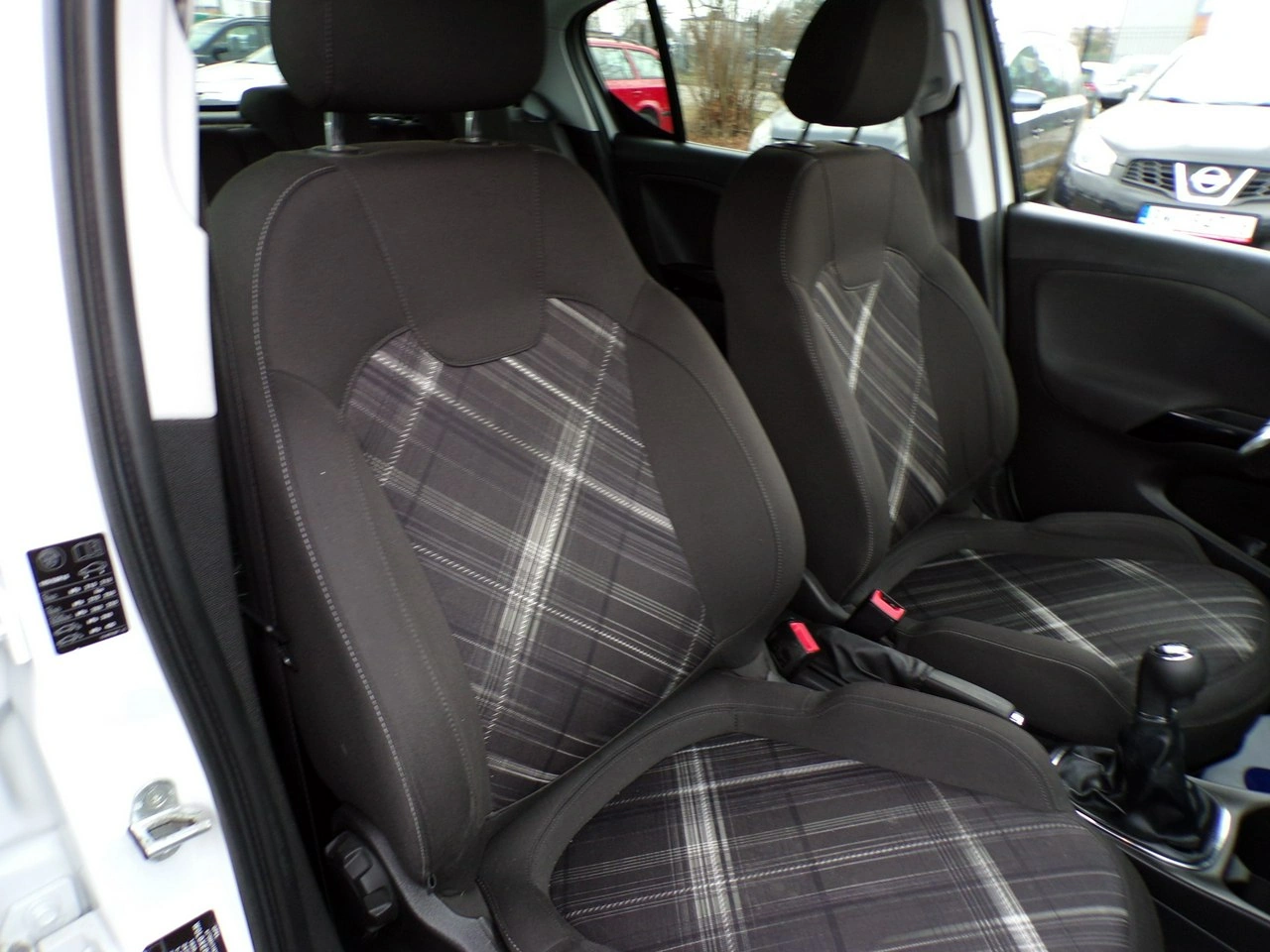 Opel Corsa - Zdjęcie 27