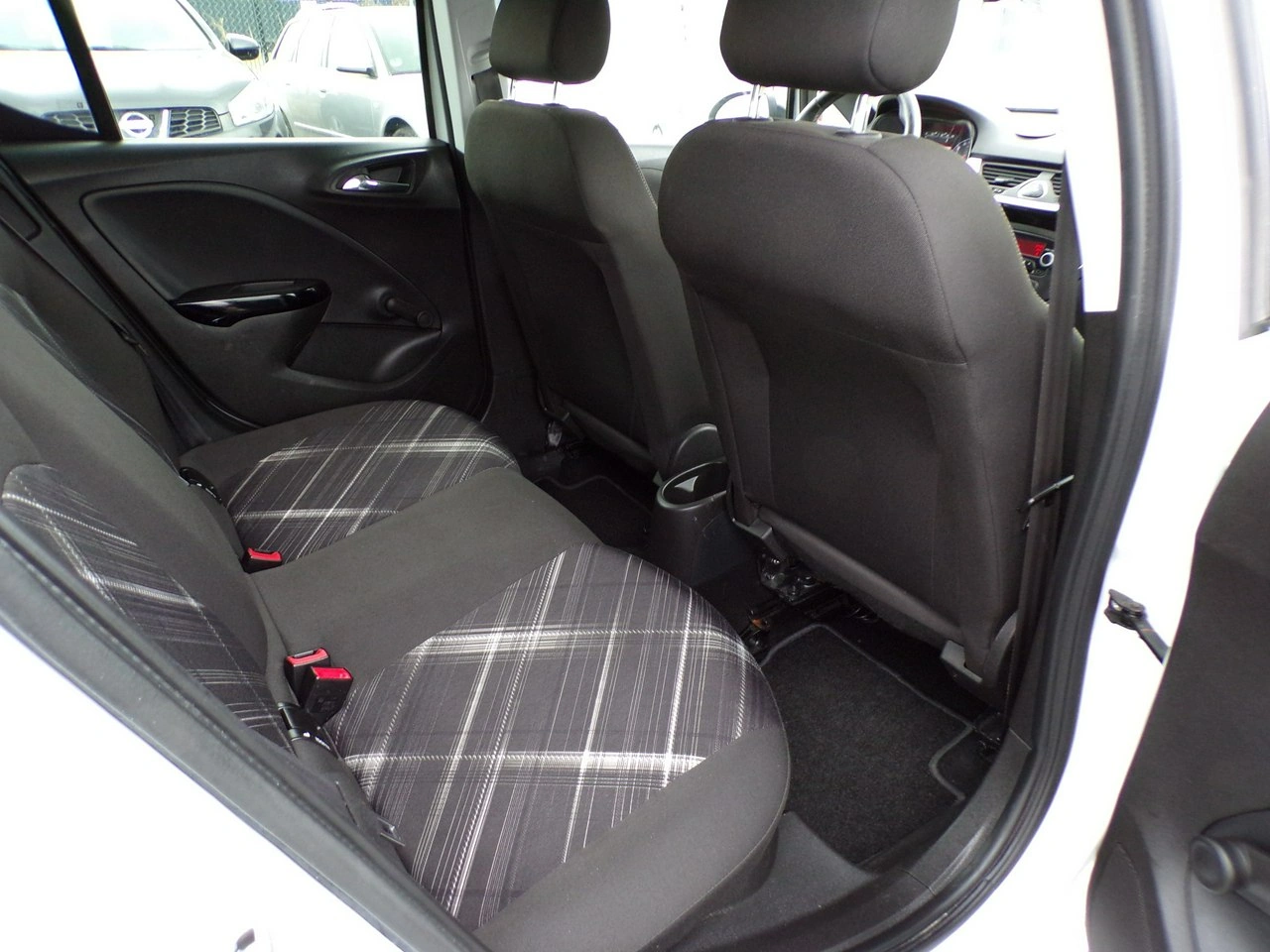 Opel Corsa - Zdjęcie 28