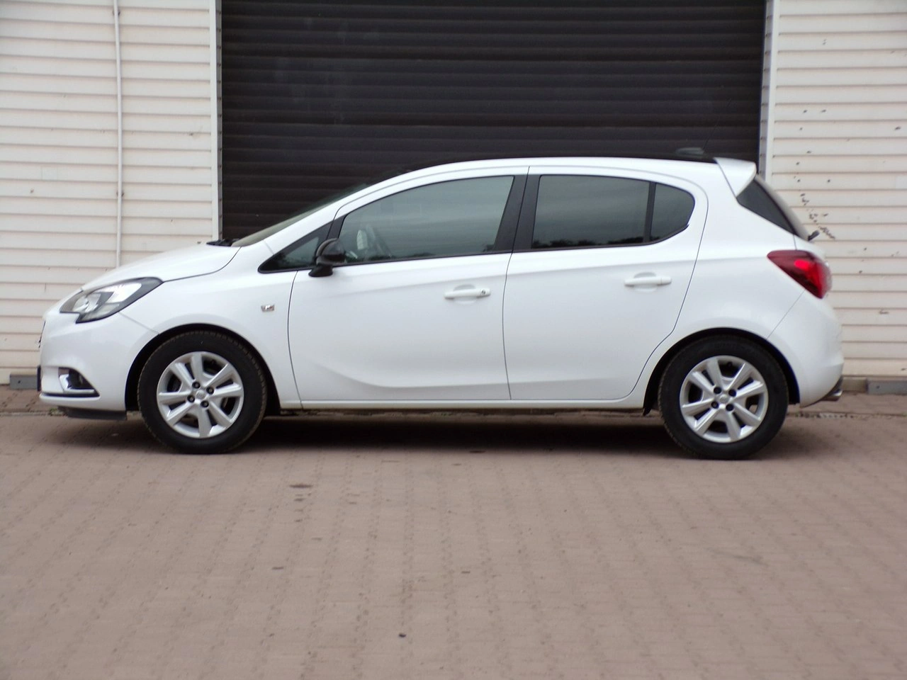 Opel Corsa - Zdjęcie 8