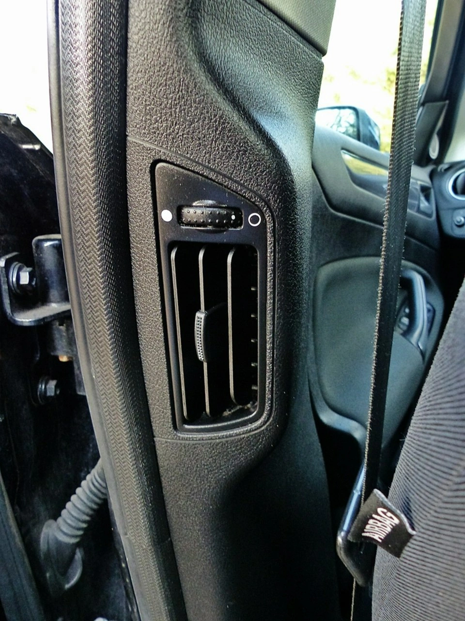 Ford Mondeo - Zdjęcie 21