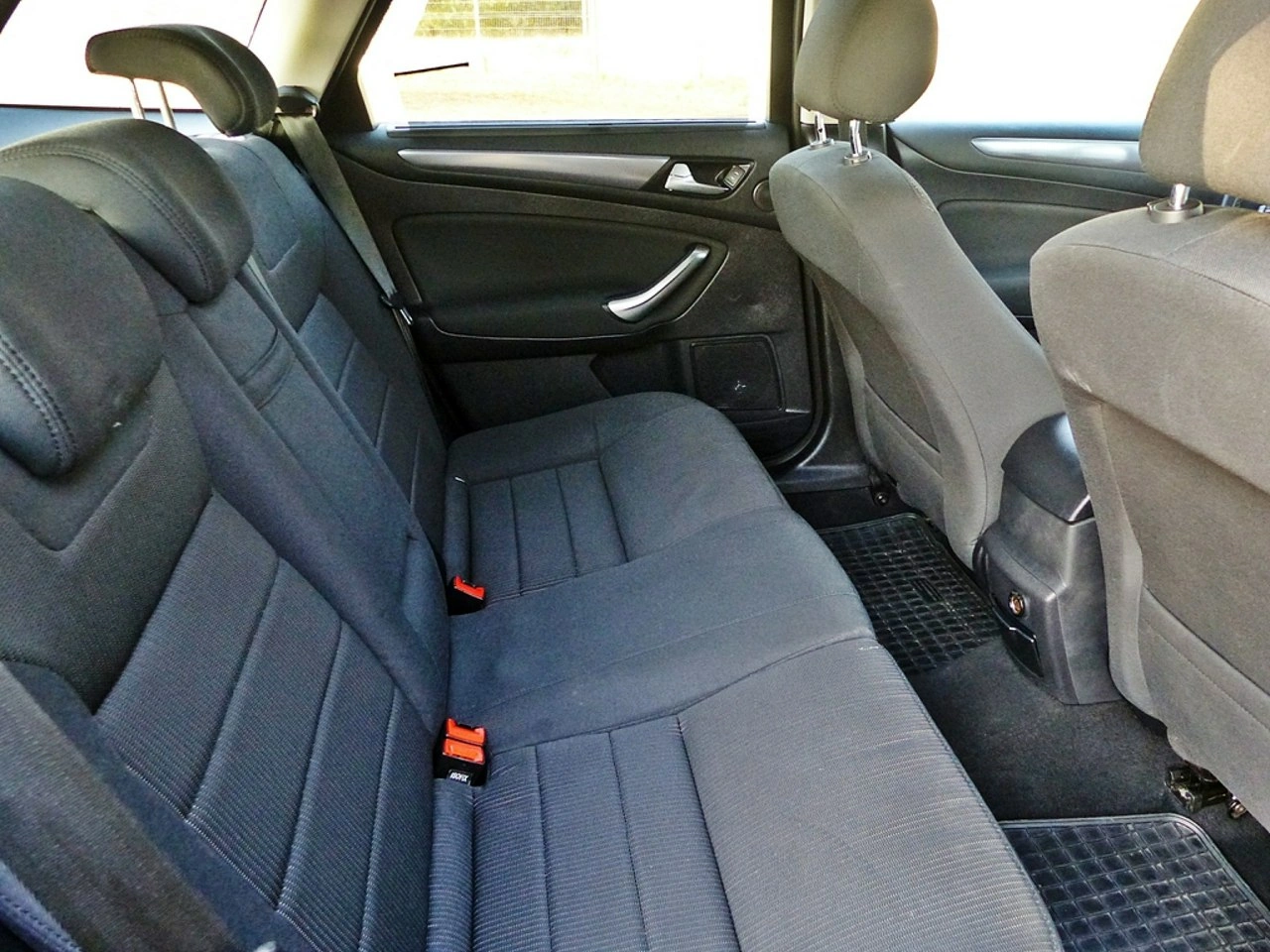 Ford Mondeo - Zdjęcie 23