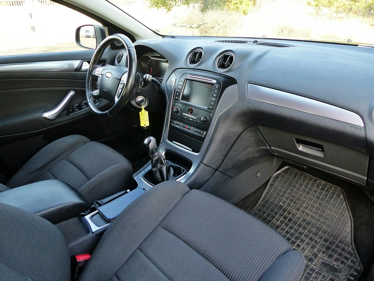 Ford Mondeo - Zdjęcie 24