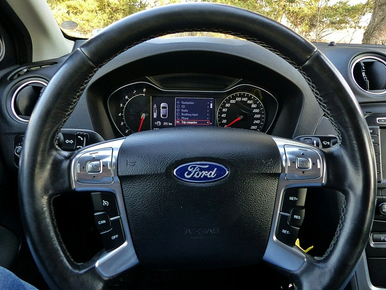 Ford Mondeo - Zdjęcie 27