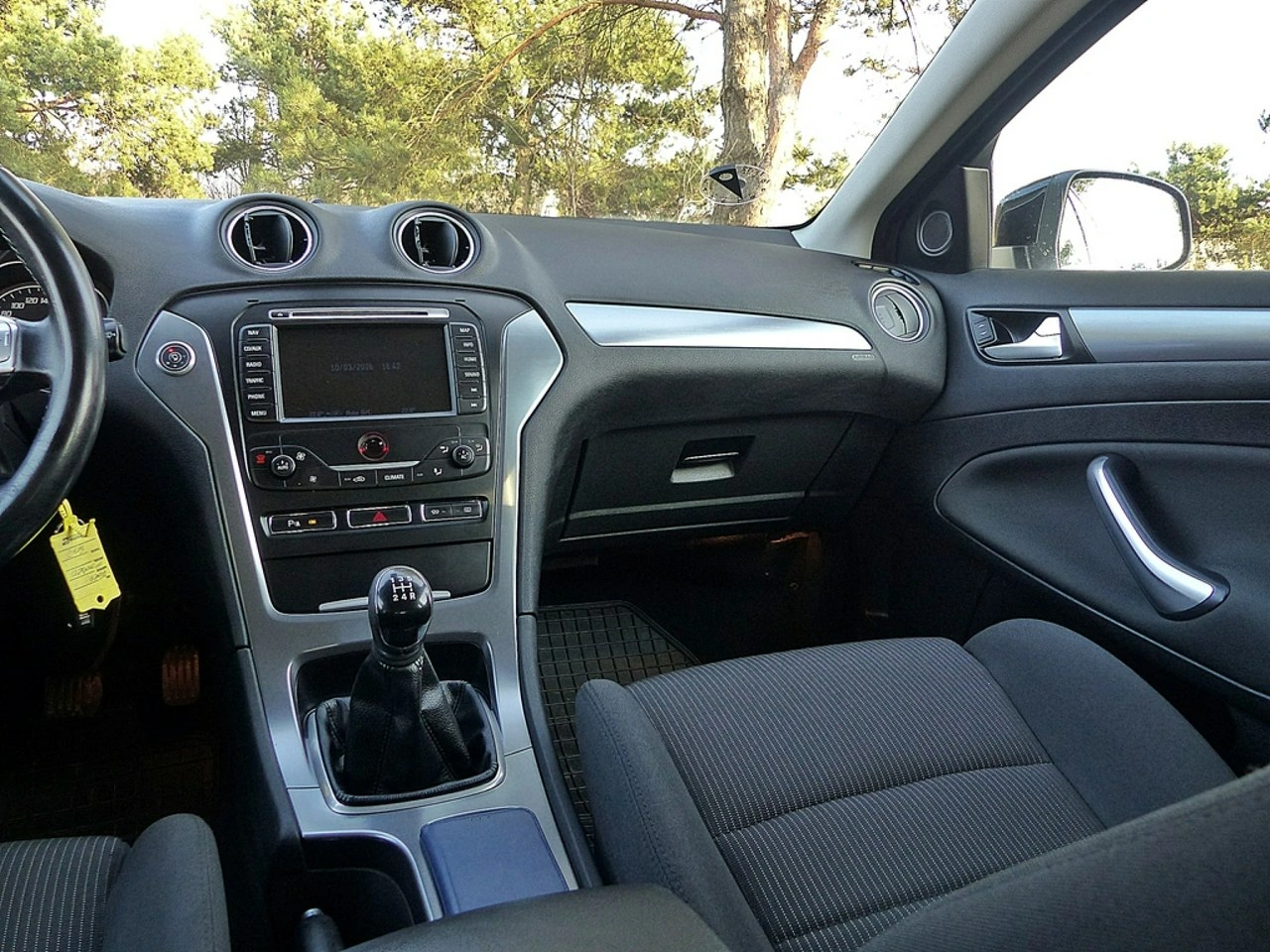 Ford Mondeo - Zdjęcie 36