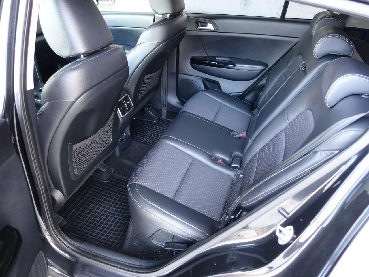 Kia Sportage - Zdjęcie 16