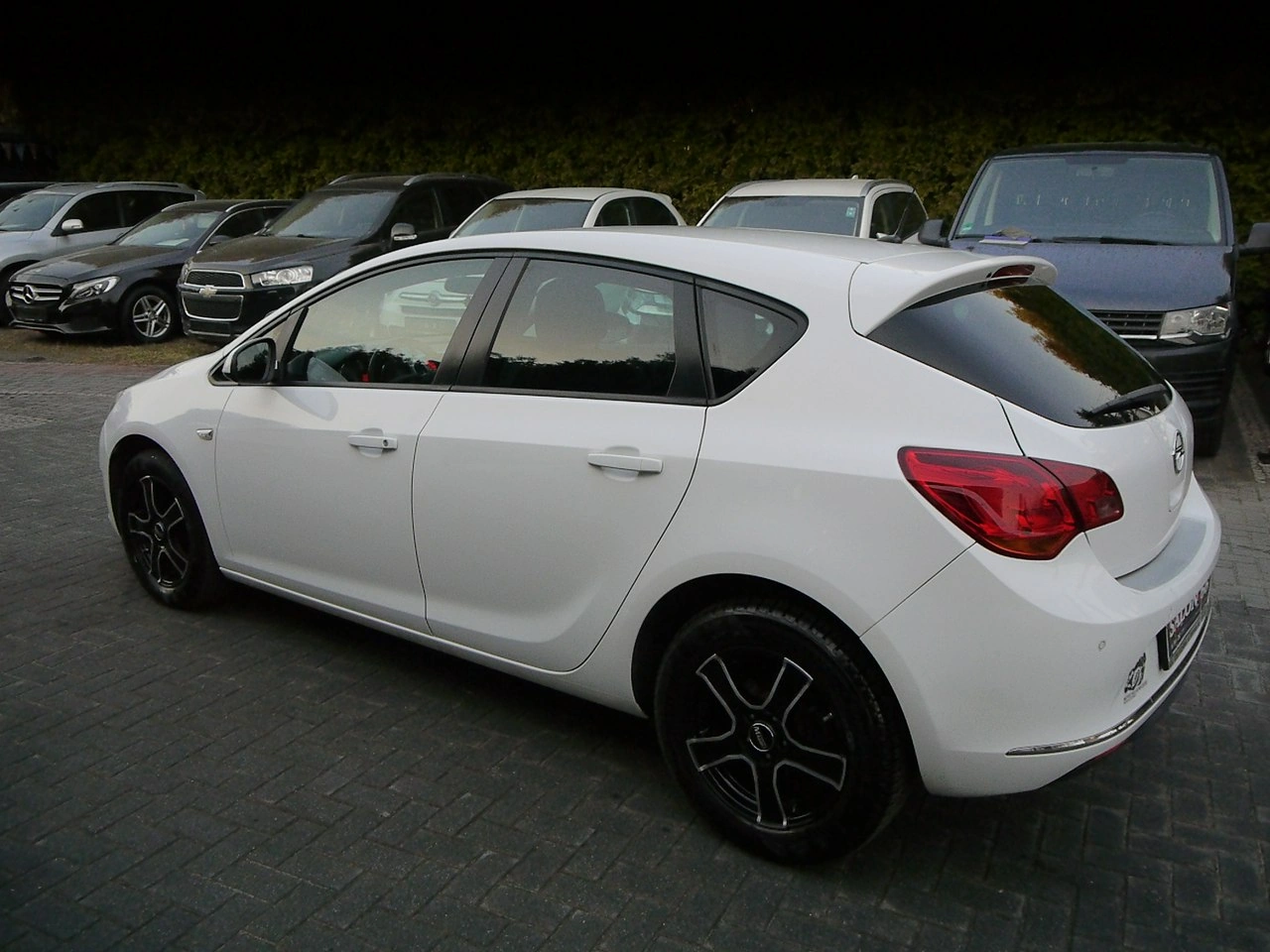 Opel Astra - Zdjęcie 11