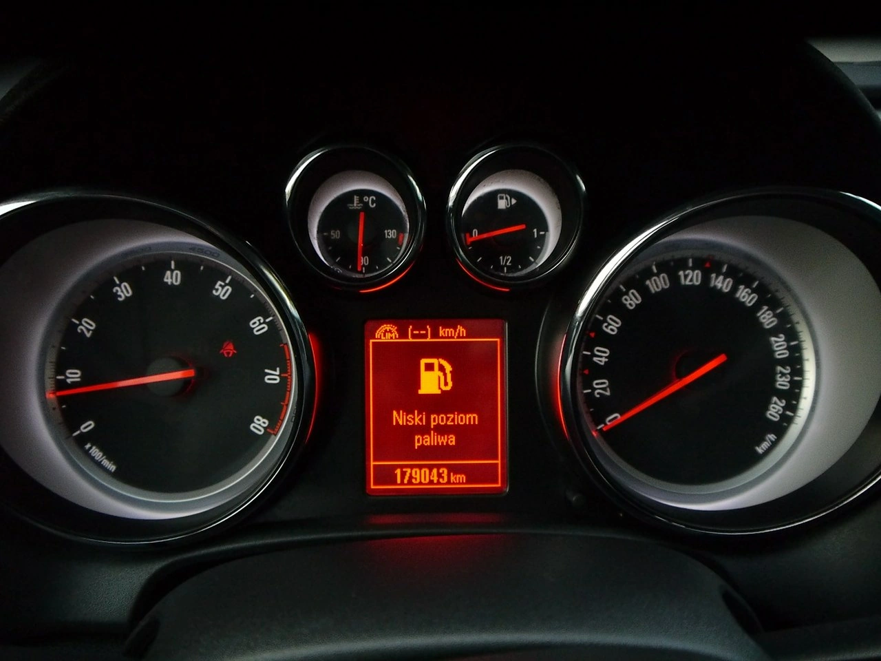 Opel Astra - Zdjęcie 21