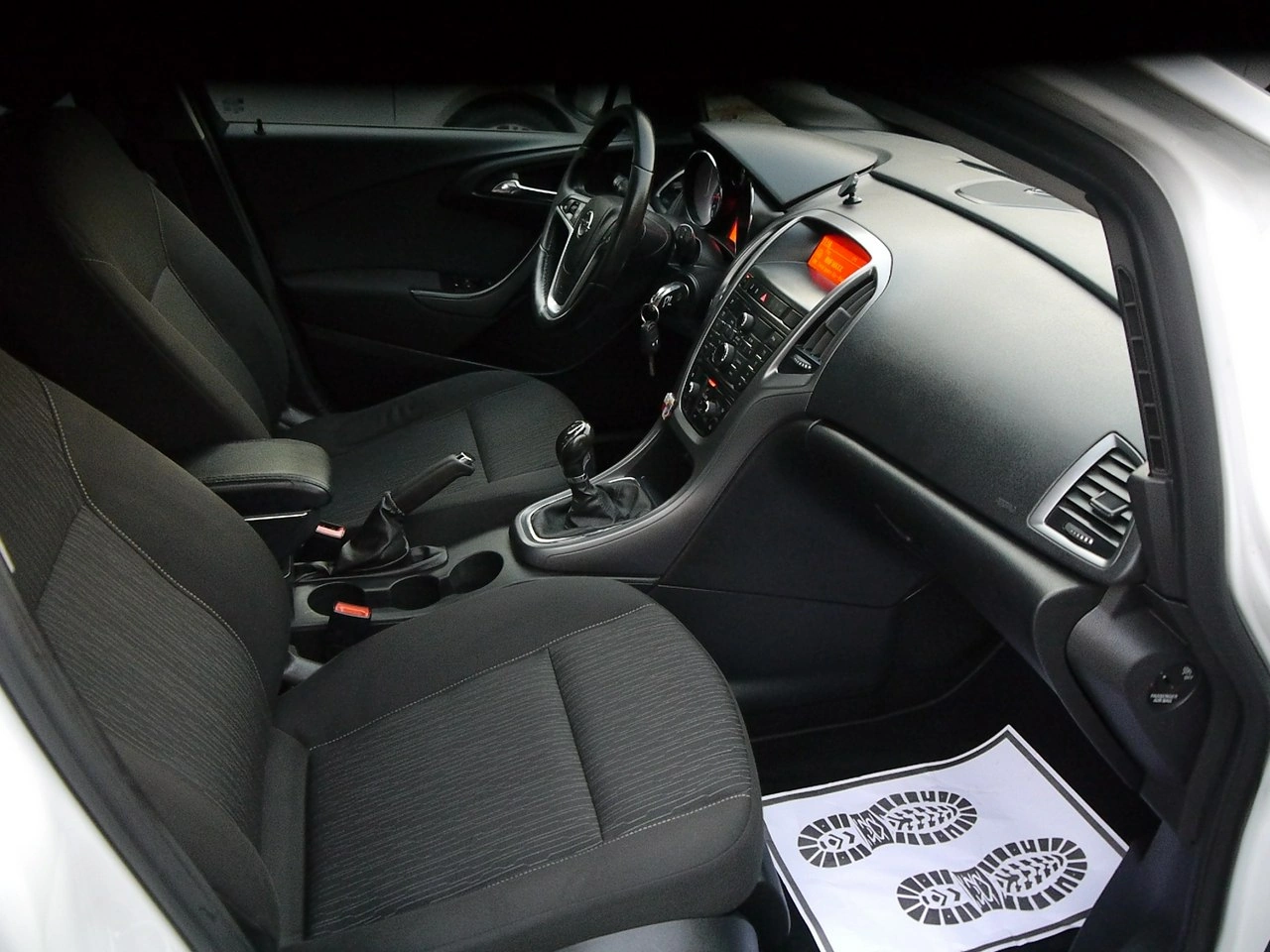 Opel Astra - Zdjęcie 28