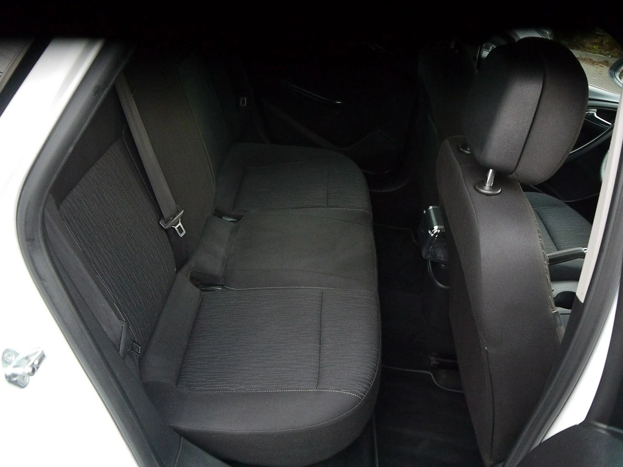 Opel Astra - Zdjęcie 30