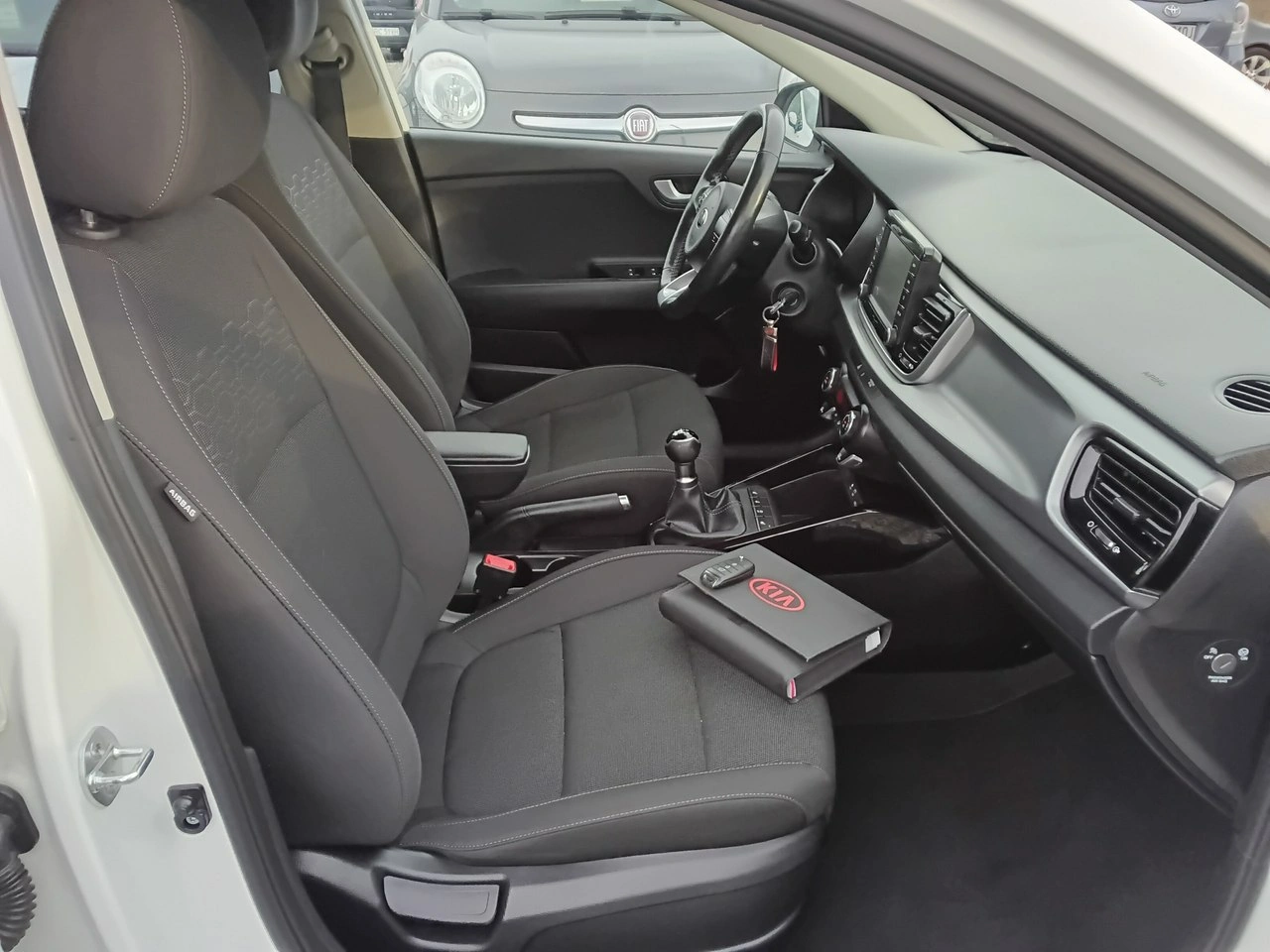 Kia Rio - Zdjęcie 11