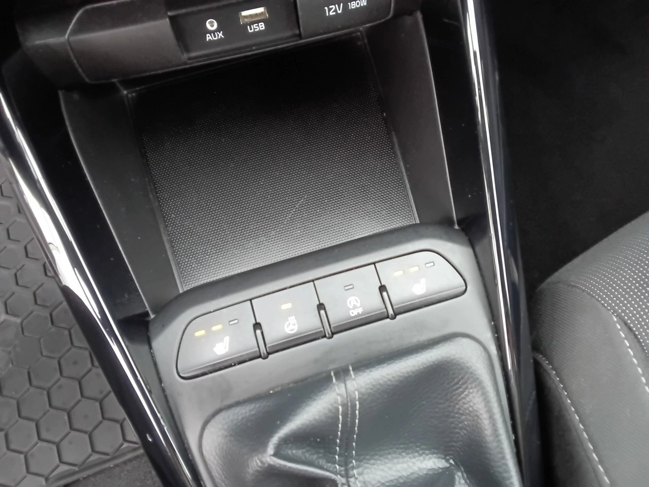 Kia Rio - Zdjęcie 22