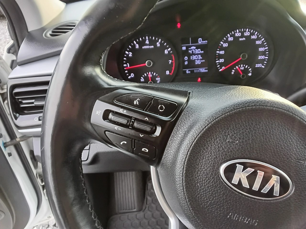 Kia Rio - Zdjęcie 25