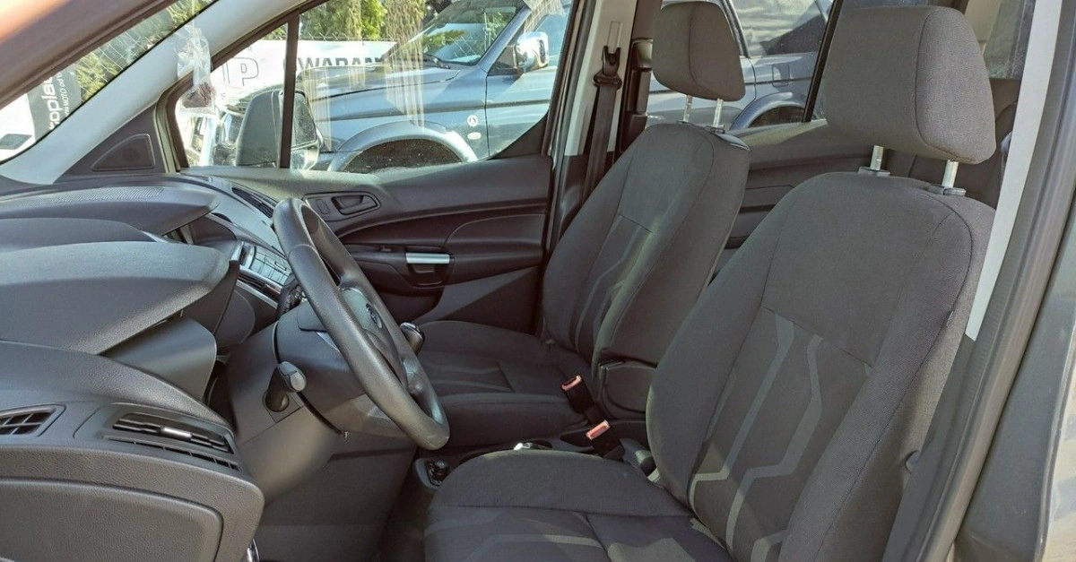 Ford Tourneo Connect - Zdjęcie 16