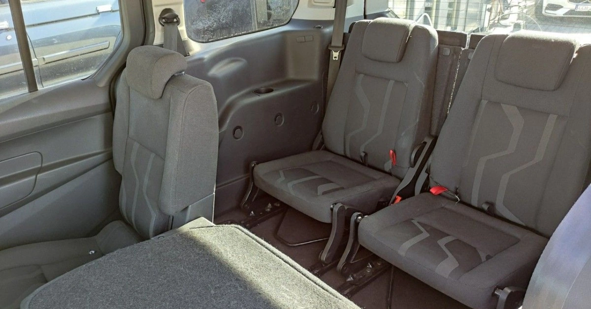 Ford Tourneo Connect - Zdjęcie 20