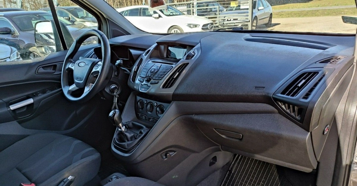 Ford Tourneo Connect - Zdjęcie 25