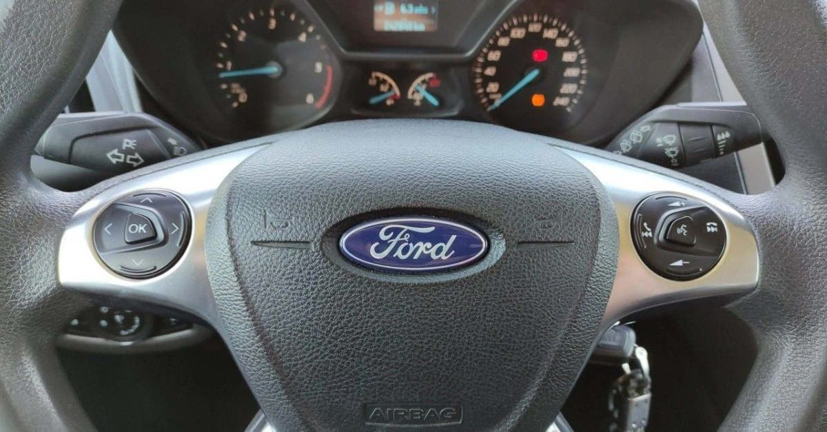 Ford Tourneo Connect - Zdjęcie 31