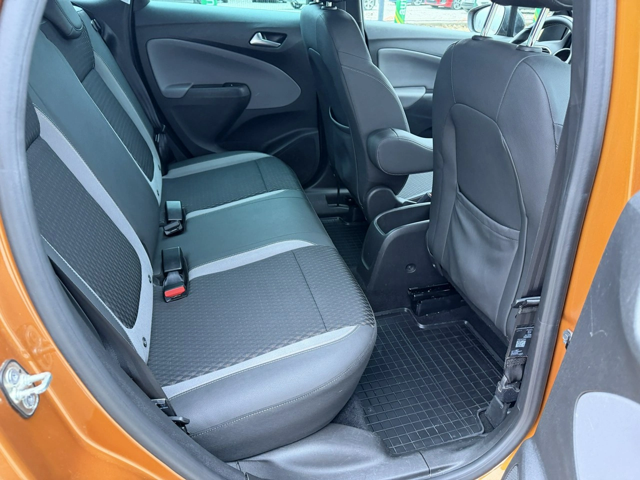 Opel Crossland X - Zdjęcie 31