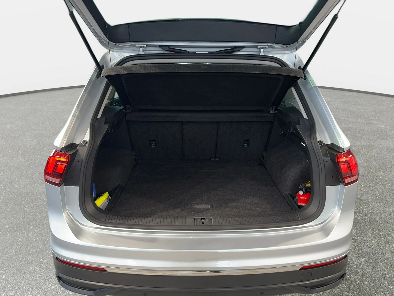 Volkswagen Tiguan - Zdjęcie 14