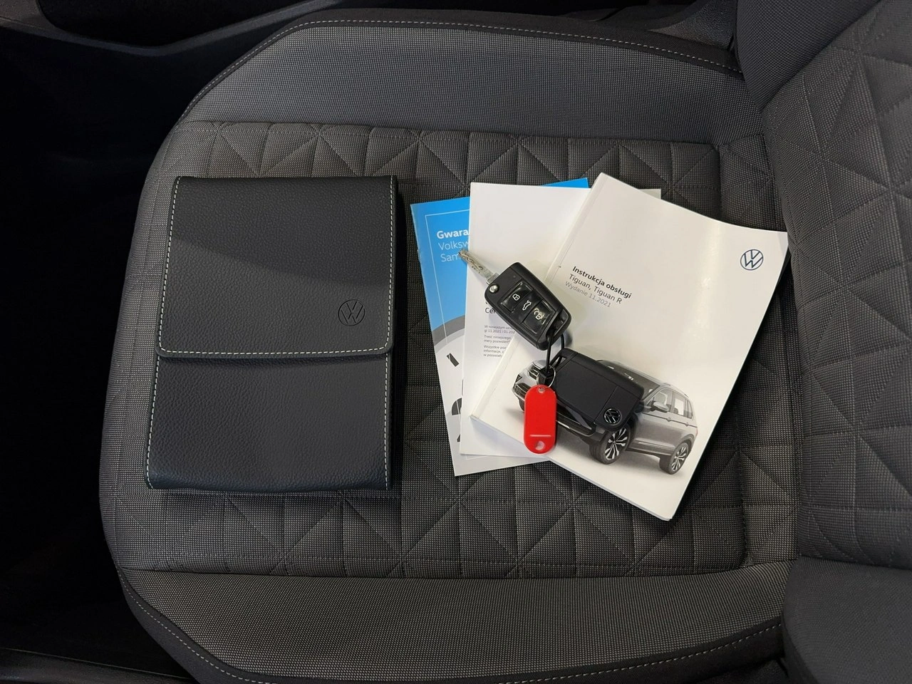 Volkswagen Tiguan - Zdjęcie 28