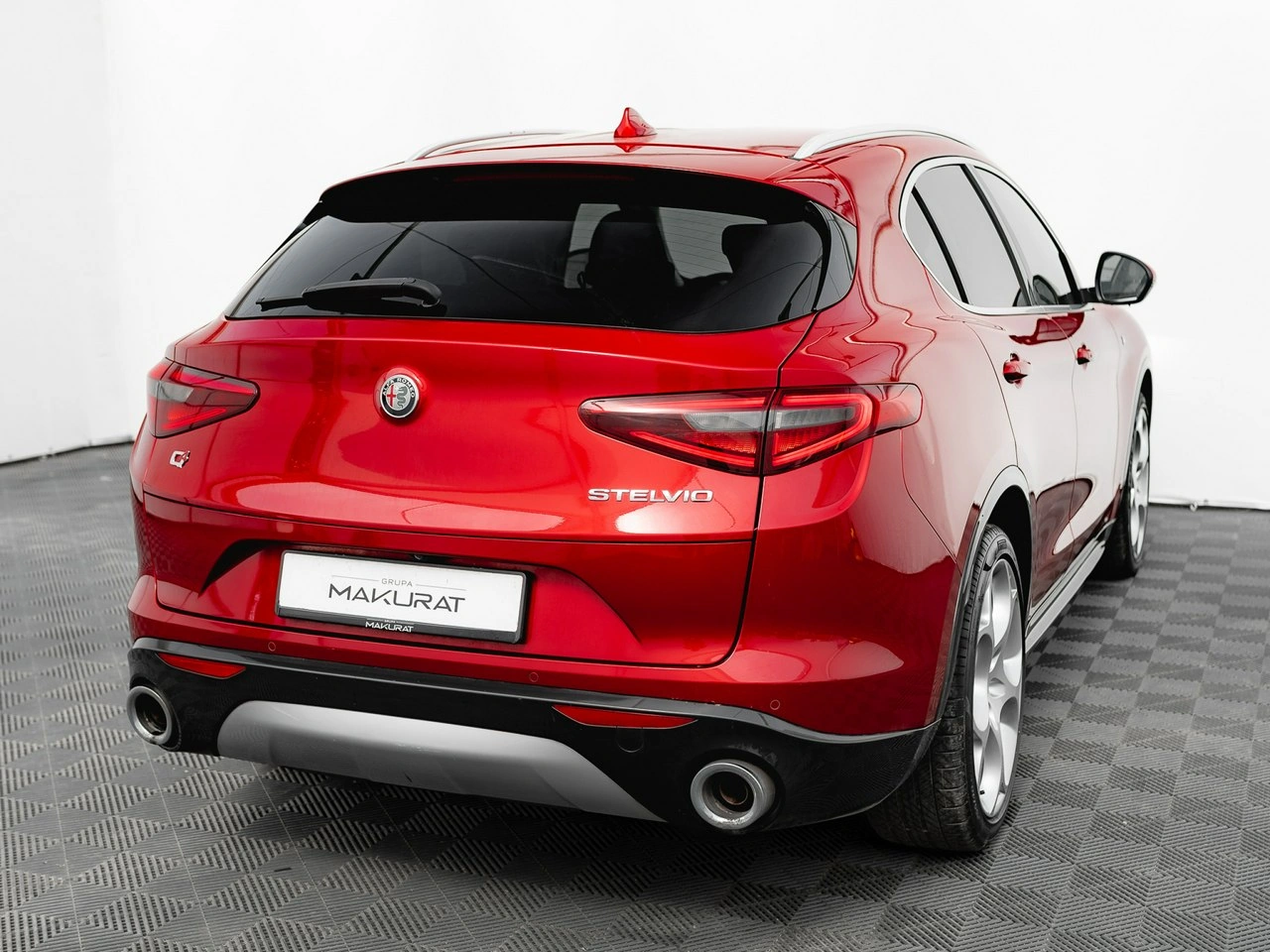 Alfa Romeo Stelvio - Zdjęcie 4