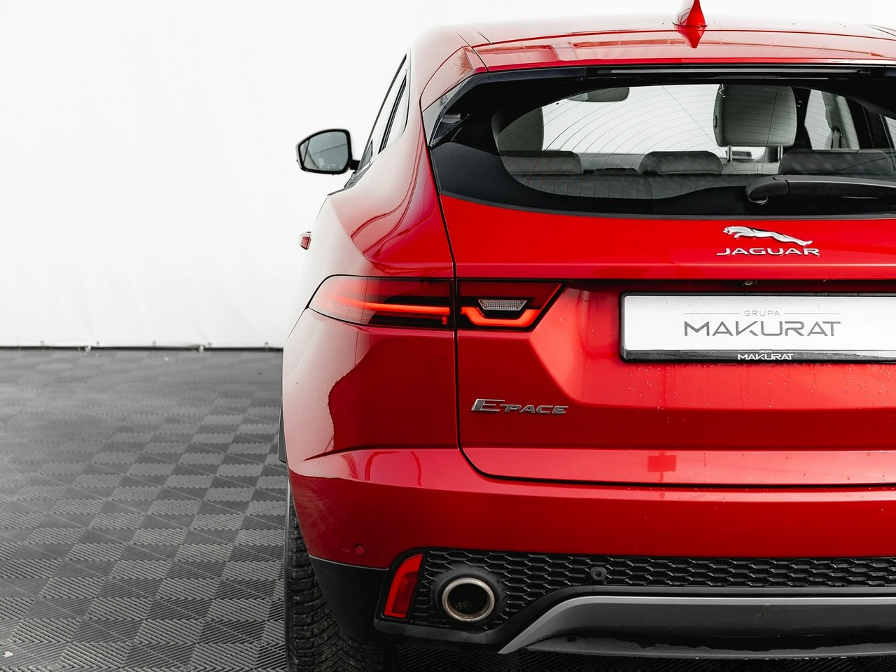 Jaguar E-Pace - Zdjęcie 10