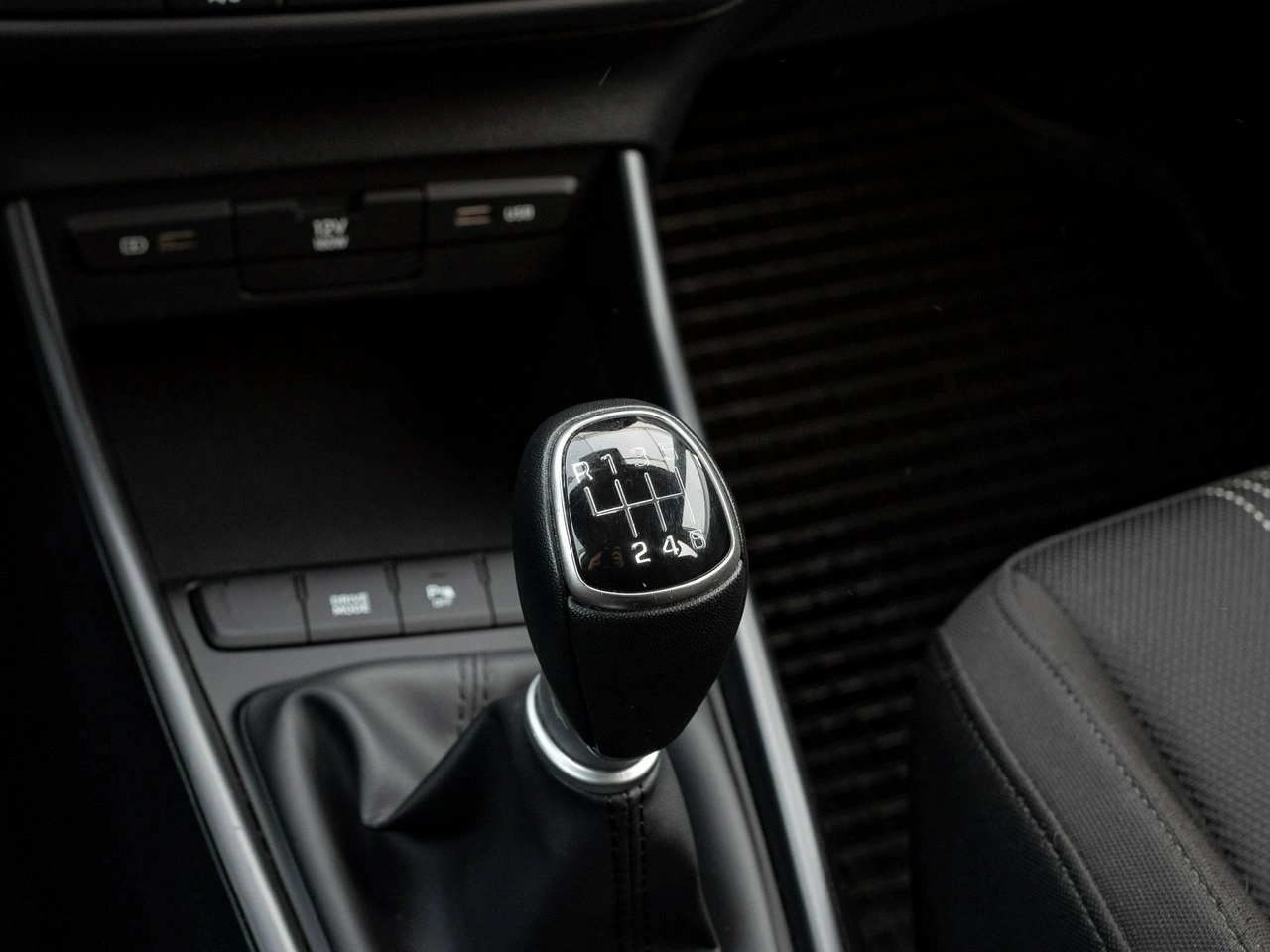 Hyundai Bayon - Zdjęcie 15