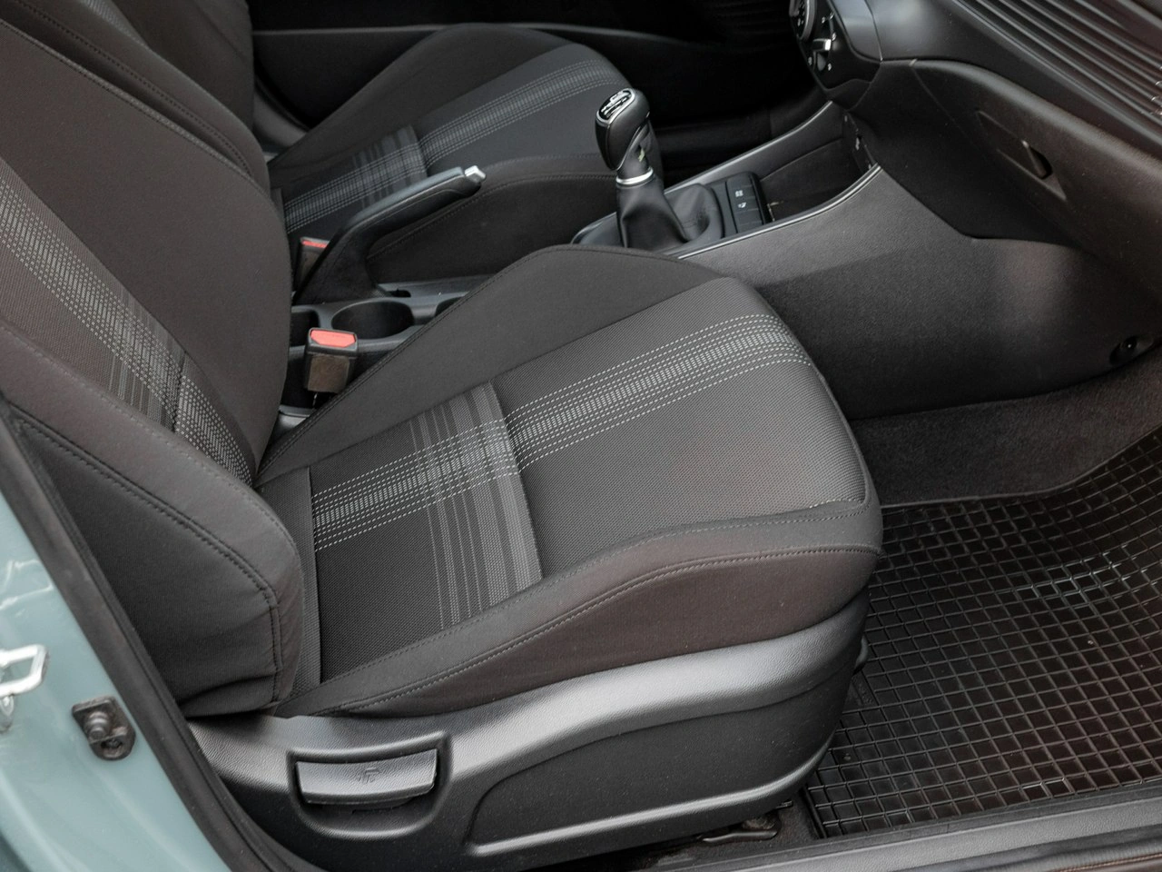 Hyundai Bayon - Zdjęcie 27