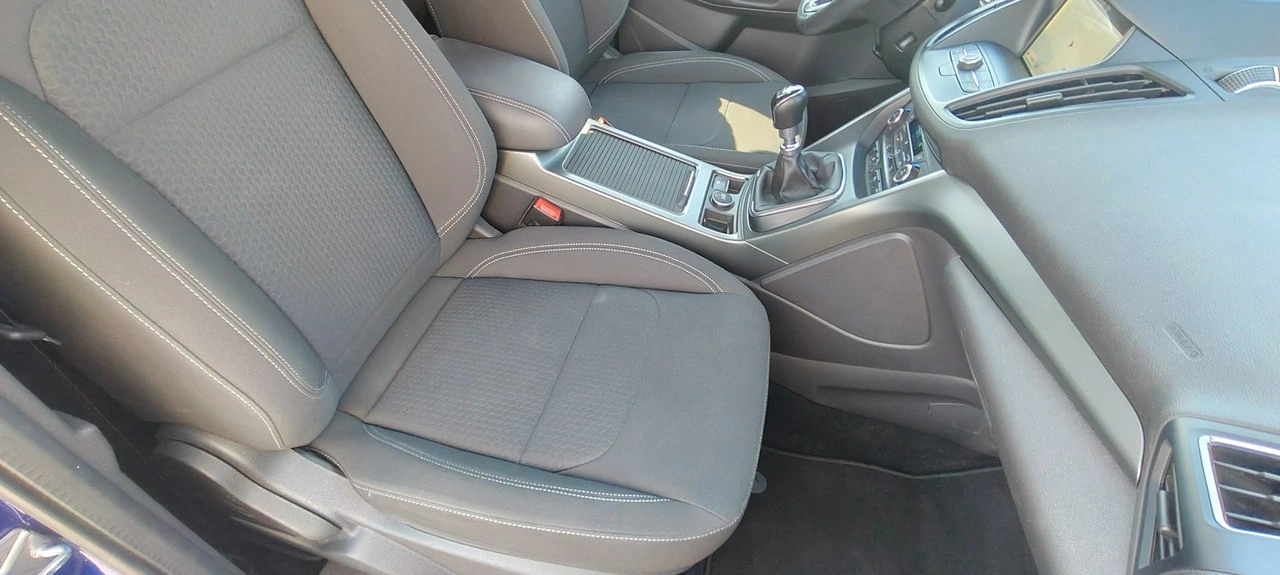 Ford Kuga - Zdjęcie 12