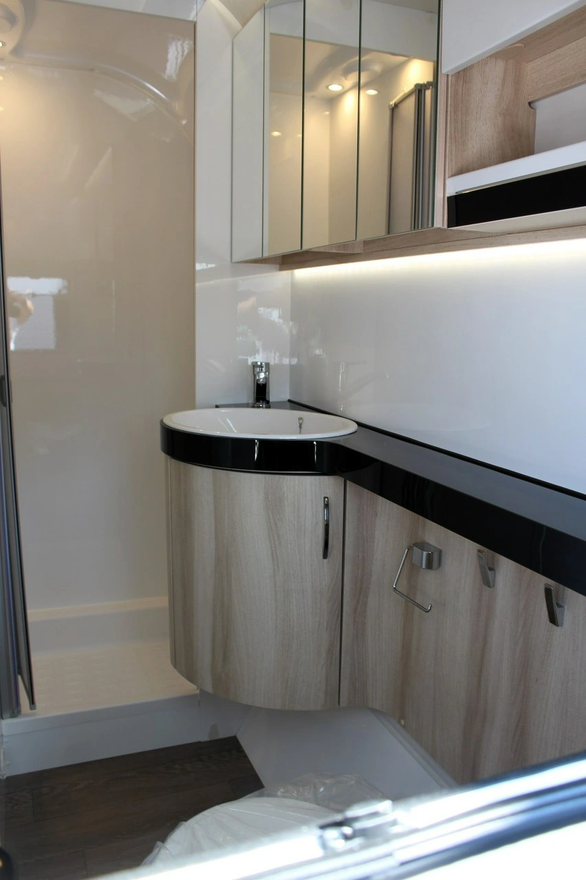 Hobby DE LUXE 495 WFB - Zdjęcie 14