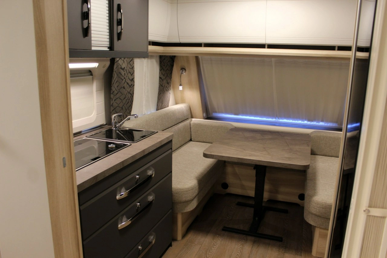 Hobby DE LUXE 495 WFB - Zdjęcie 7