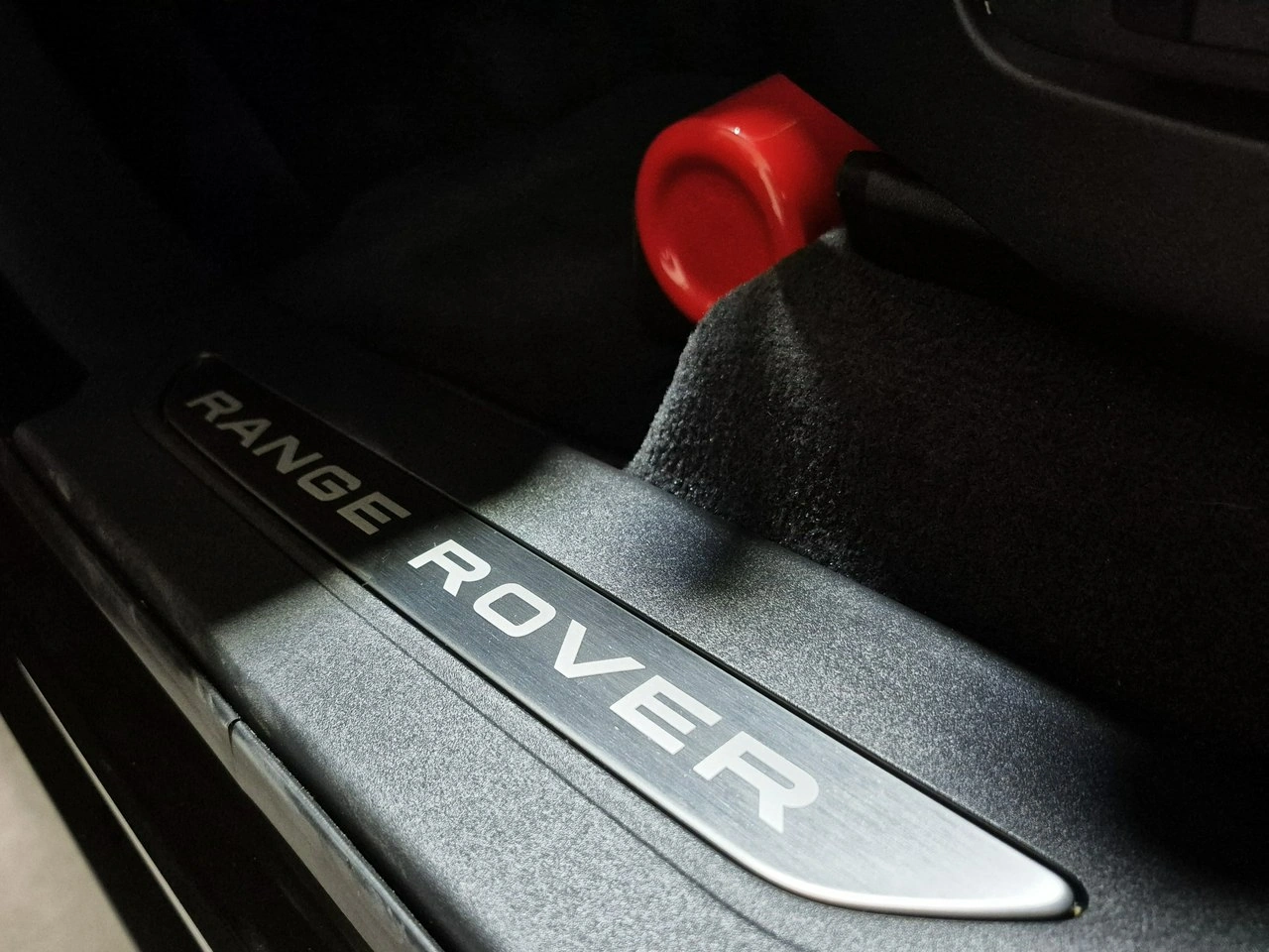 Land Rover Range Rover Velar - Zdjęcie 14