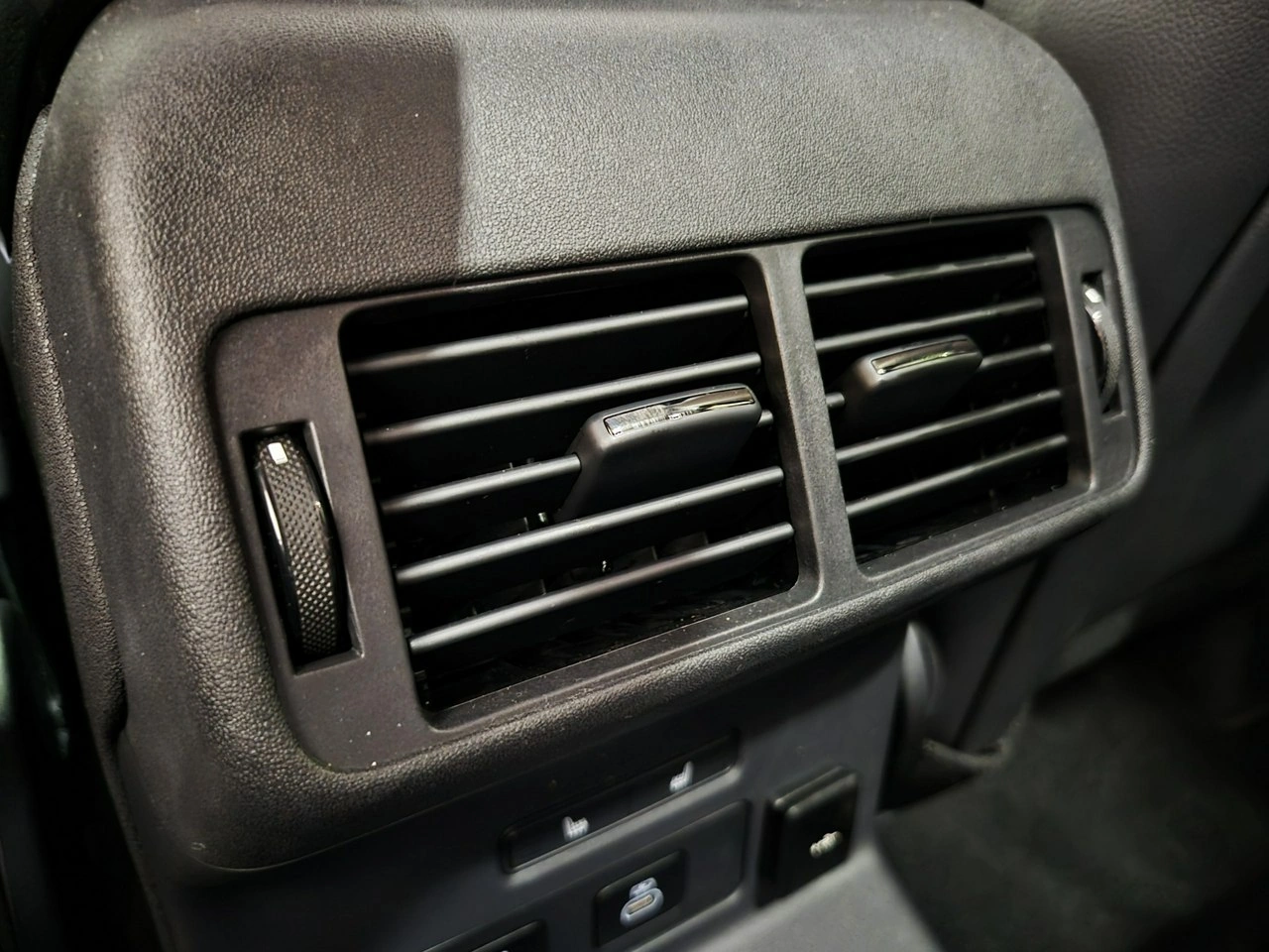 Land Rover Range Rover Velar - Zdjęcie 23