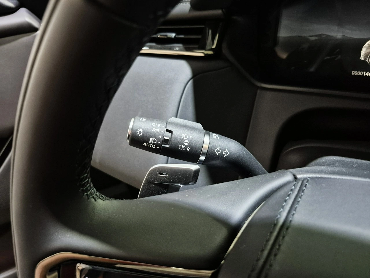 Land Rover Range Rover Velar - Zdjęcie 30