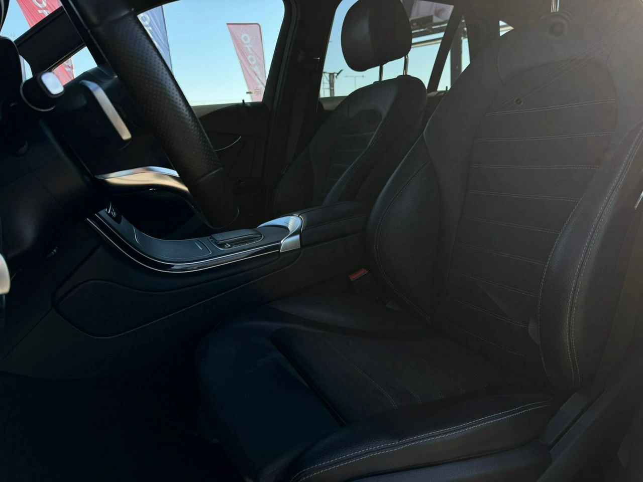 Mercedes GLC 200 - Zdjęcie 11