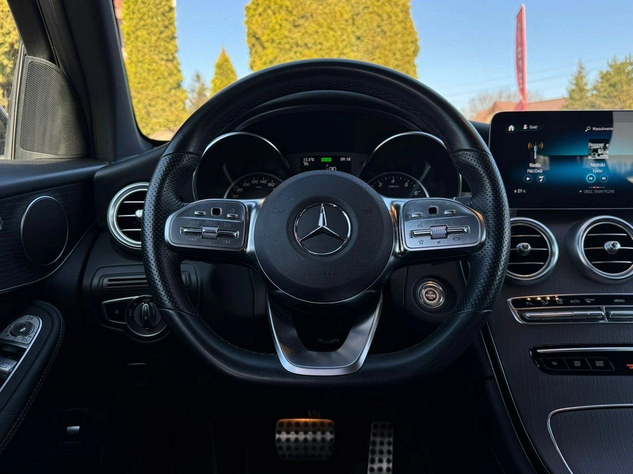 Mercedes GLC 200 - Zdjęcie 17