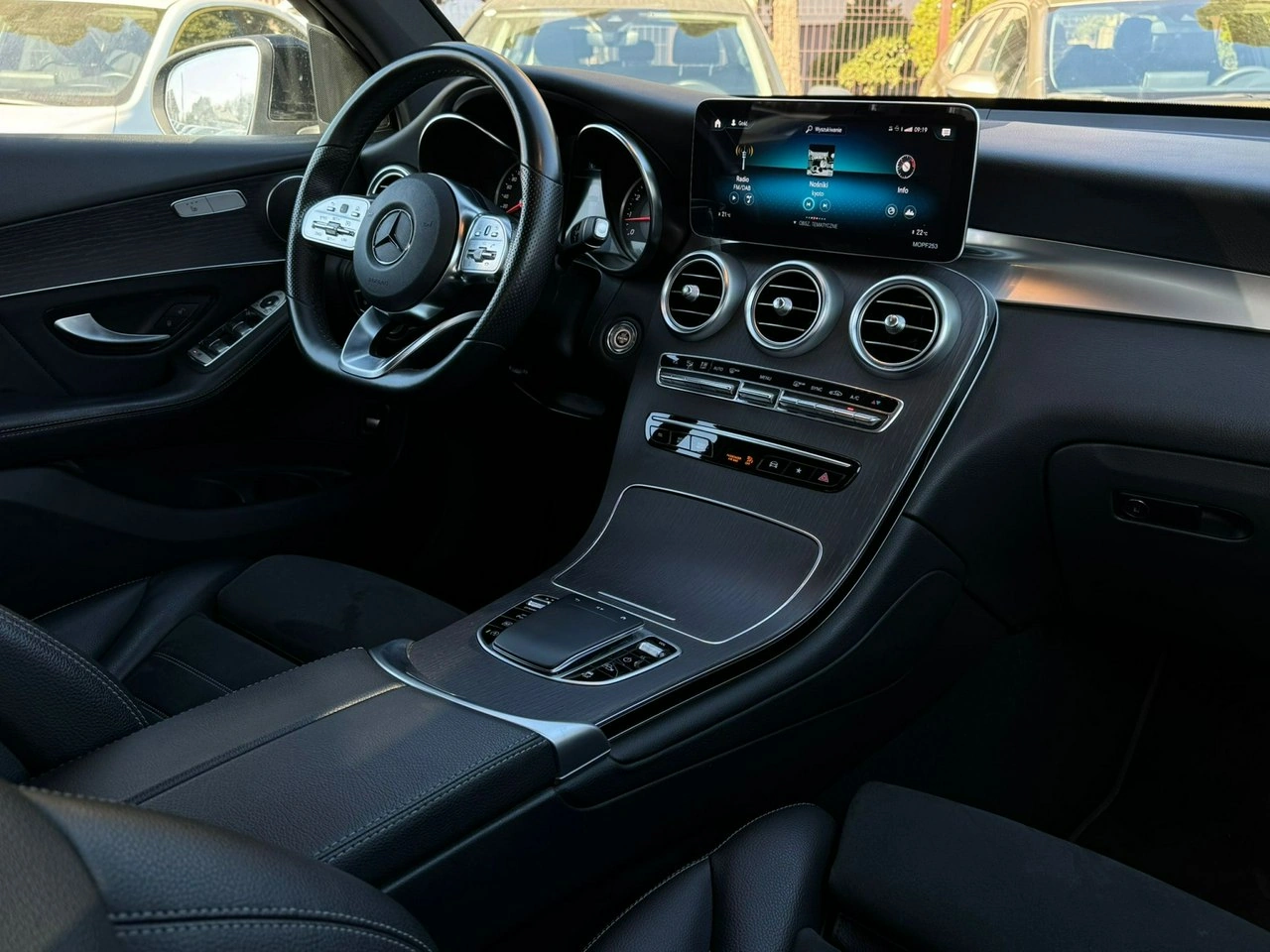 Mercedes GLC 200 - Zdjęcie 21