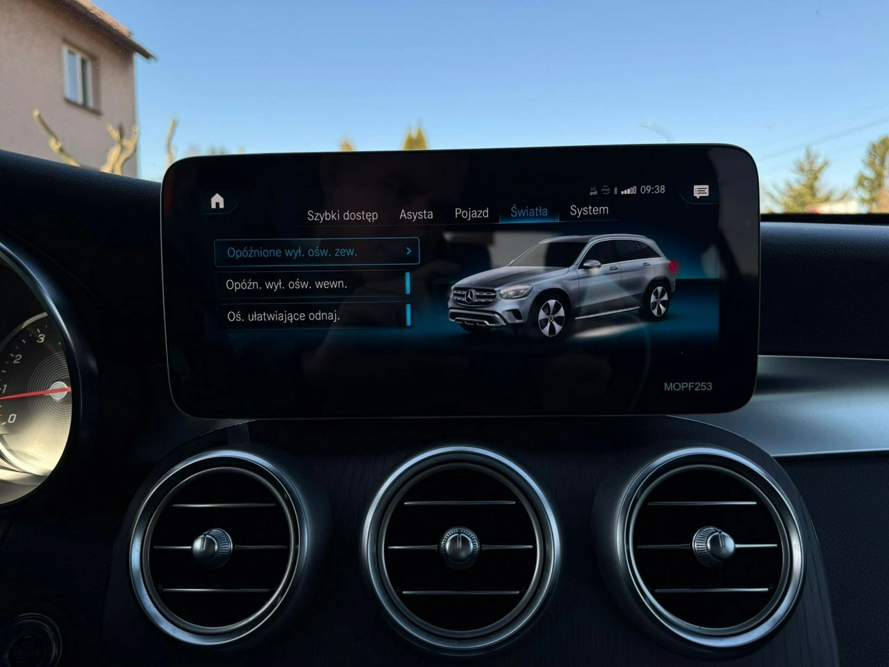 Mercedes GLC 200 - Zdjęcie 24